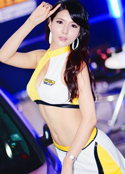Hot Beautiful Girls At Exhibition Of Korean Vehicles ~ Xinhvl