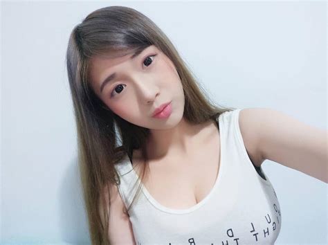 shy asian muse vivian with some leaked selfie footage from