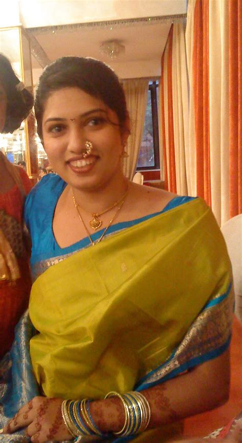 Bhabhi Saree Hot