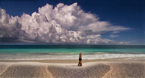デスクトップ壁紙 男性 日光 風景 湾 自然 海岸 砂 空 雲 ビーチ 日の出 朝 ヨガ 地平線 メキシコ
