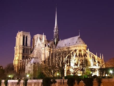 filenotre dame de paris  night timejpg