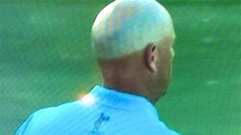 stewart cink head tan picture of golfer s new look during