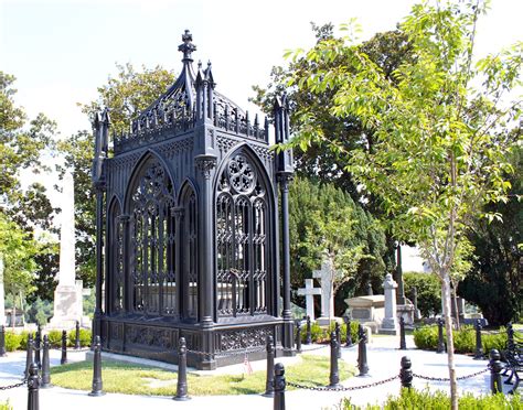 grave  president james monroerichmond va hollywood cemetery