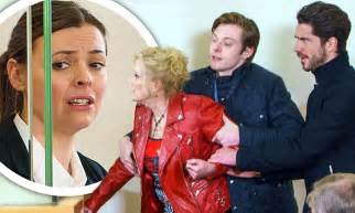 Corrie S Tracy Barlow Gets Fraught In The Courtroom