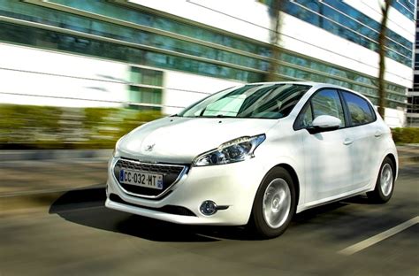 france january 2014 peugeot 208 1 for 1st time since last may top 13