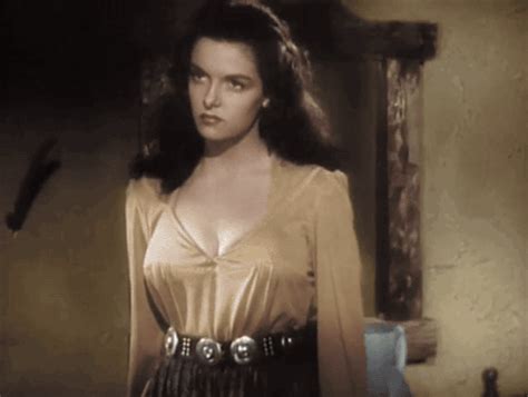 jane russell nuda ~30 anni in the outlaw