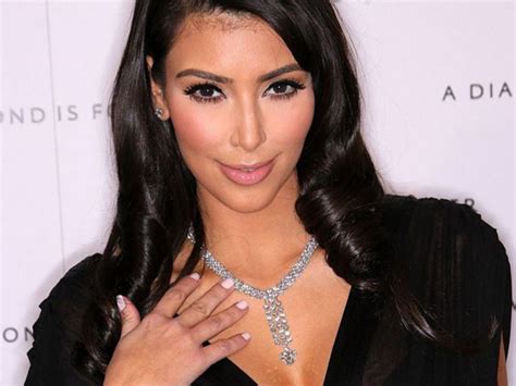 Kim Kardashian Accused Of Threesome With Porn Stars Report