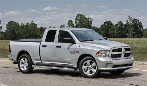 reasons   ram  owners   worried   fuel sensors torque news