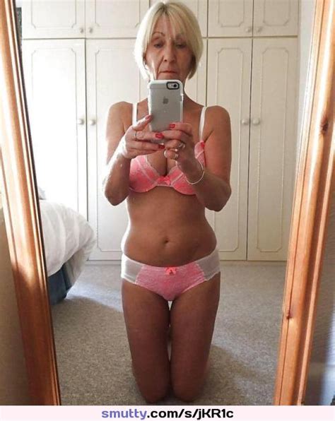 Naughty Blond Wife Shot Sexy Selfie Amateur Milf Mom