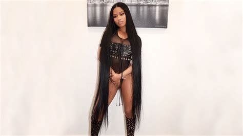 Nicki Minaj Flaunts Curves Booty In Racy Bodysuit While Visiting