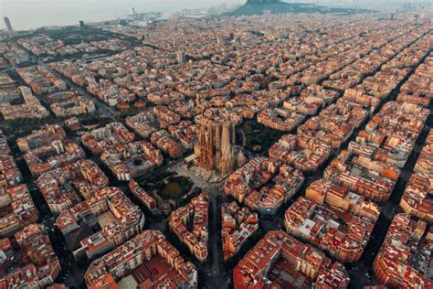 famous landmarks  barcelona spain  worth  visit
