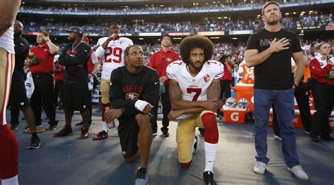 Why Do Nfl Players Kneel During The National Anthem