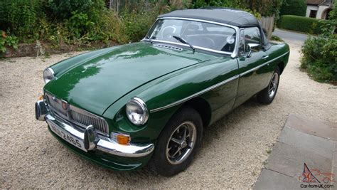 mg  roadster green chrome grillbumpers