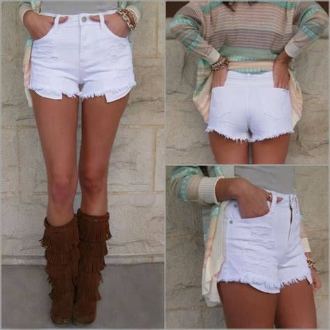 pin by 🦋 𝒥𝑒𝓈𝓈𝒾𝒸𝒶 🦋 on ♡ ѕ н σ є ѕ ♡ womens shorts fashion white