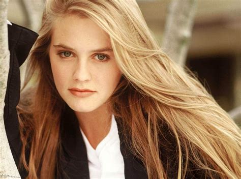 alicia silverstone nude masturbation porn video leaked from her phone