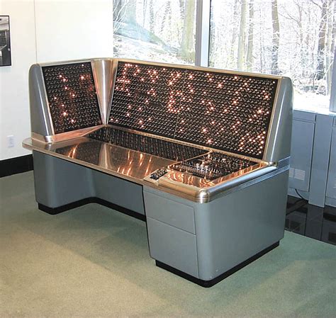 selective sequence electronic calculator    cool desk
