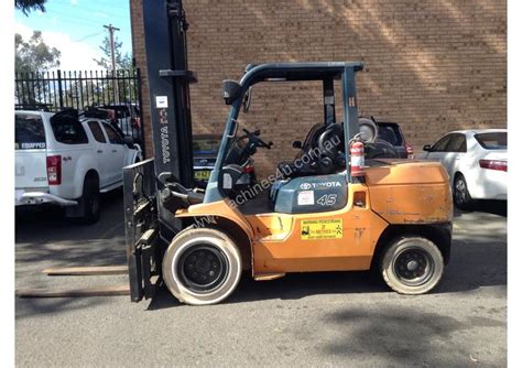 toyota  fg counterbalance forklifts