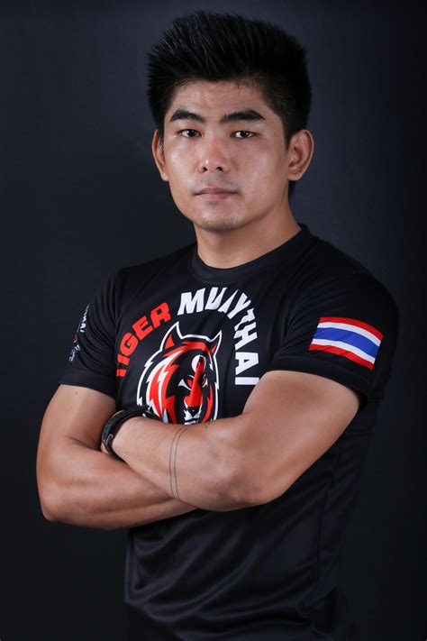 kittisak wantapong tiger muay thai trainer