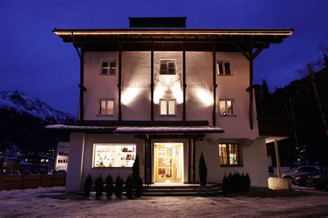 aussenansicht hotel valluga valluga hotel st anton  arlberg holidaycheck tirol