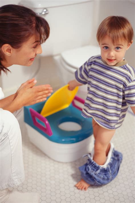 tips  gently potty train  toddler  simply mom