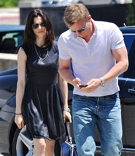 daniel craig and rachel weisz look downcast as they hit the shops daily mail online