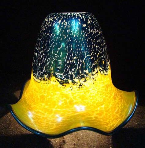 Colored Glass Hand Blown Glass Frit Glass Lamp Shade Hby8268 China