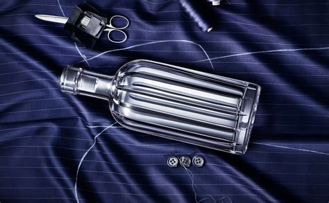 absolut vodka  couture   limited edition crystal pinstripe