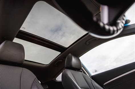 panoramic sunroof pros cons differences