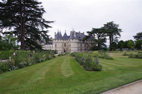 le chateau de chaumont sur loire  son festival international des jardins patrimoine