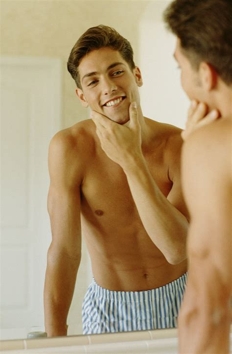 Vain Men Look At Their Reflection 23 Times A Day While Women Do It 16