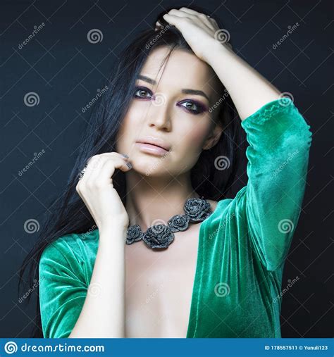Young Pretty Brunette Woman Fashion Dressed Bright Makeup Elegant