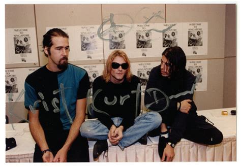 Dave Grohl Krist Novoselic Kurt Cobain Nirvana Image