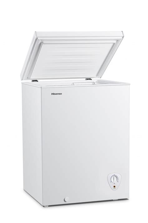 Hisense 7 Cu Ft Manual Defrost Chest Freezer White In The Chest