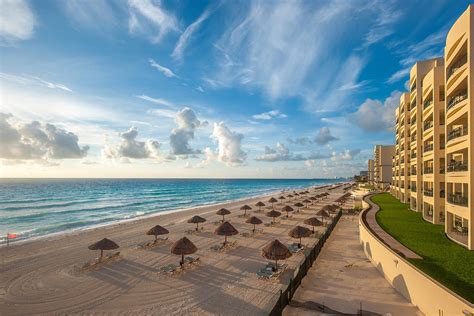 stay  cancun   hotel zone  downtown