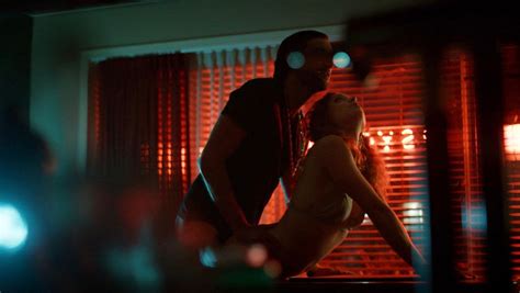 Nude Video Celebs Actress Leah Gibson