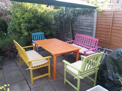 candy summer garden furniture  painted table