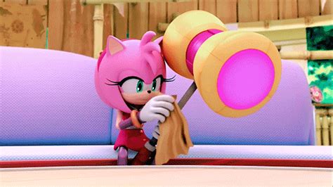 Amy Polishing Her Hammer Sonic The Hedgehog Know Your Meme