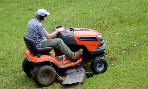 lawn tractor batteries  guide   machinery