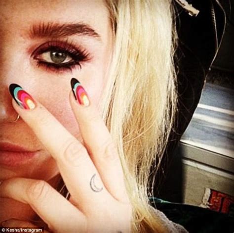Kesha Shows Off Several Colorful Tattoos On Instagram Daily Mail Online