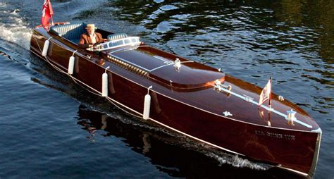 handmade  canadian wood  boats  muskoka classic driver magazine