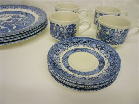 vintage churchill china blue willow dinnerware  plates