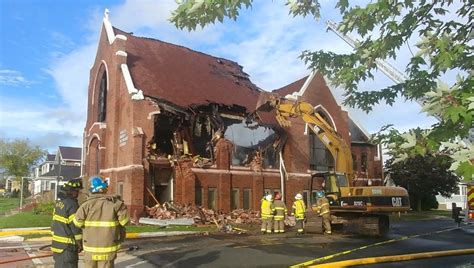 marshfield church fire community mourns loss  beautiful landmark