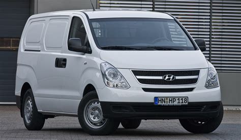 hyundai  transporter  reviews news specs buy car