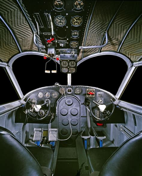 grumman   goose cockpit