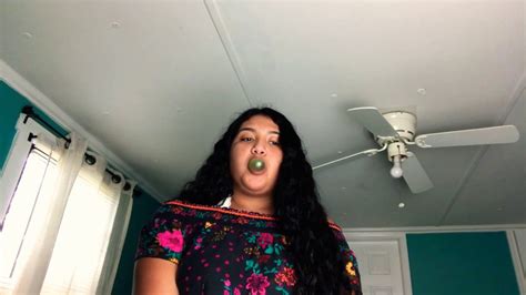 Latina Girl Blows Massive Bubblegum Bubbles Youtube