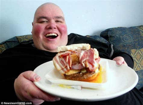 britain s fattest man barry austin perilously ill as he finally tries