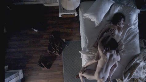 naked lizzy caplan in masters of sex