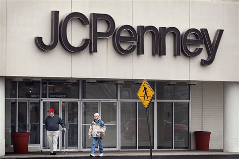 jc penney closing 140 stores in the coming months