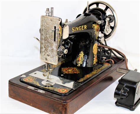 antique sewing machine  singer   portable sewing machine