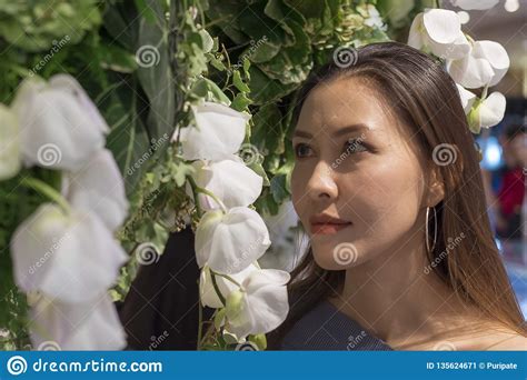 Beautiful Woman With White Flowers Stock Image Image Of Girl Flowers